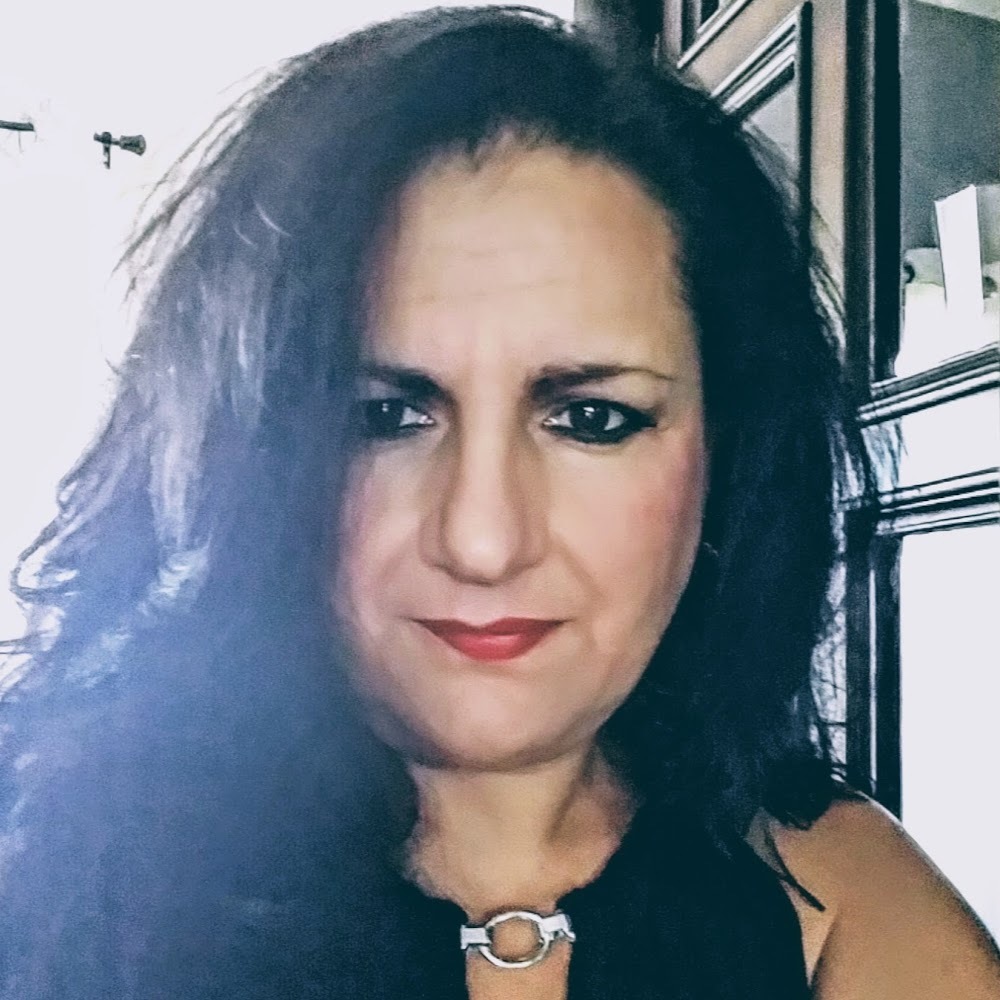Meet your Posher, Maria